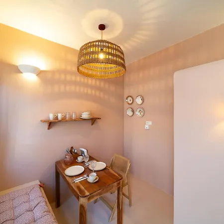 Apart-hotel Via Vasileia 3*